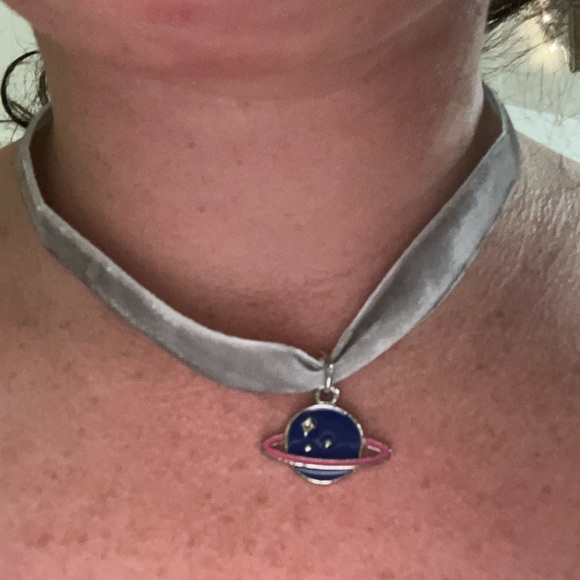 ❤️‍🔥BOGO FREE Outer Space Planet y2K Velvet Choker Necklace Boutique Jewel - Picture 2 of 3